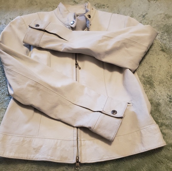 jacket - Picture 4 of 4